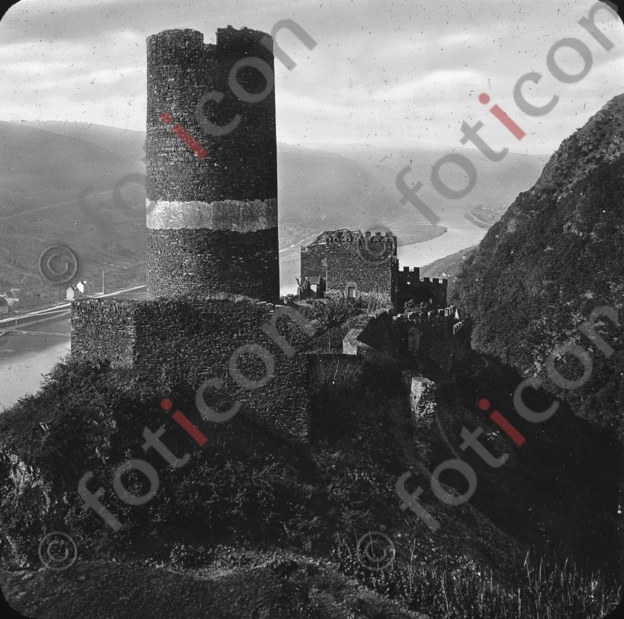 Burg Bischofstein | Castle Bischofstein - Foto simon-195-009-sw.jpg | foticon.de - Bilddatenbank für Motive aus Geschichte und Kultur